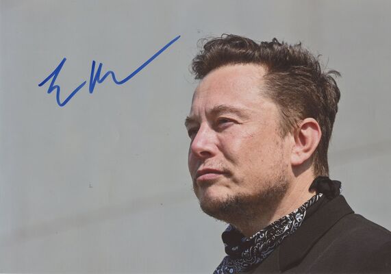 Фотография с автографом американского предпринимателя и инженера Илона Маска